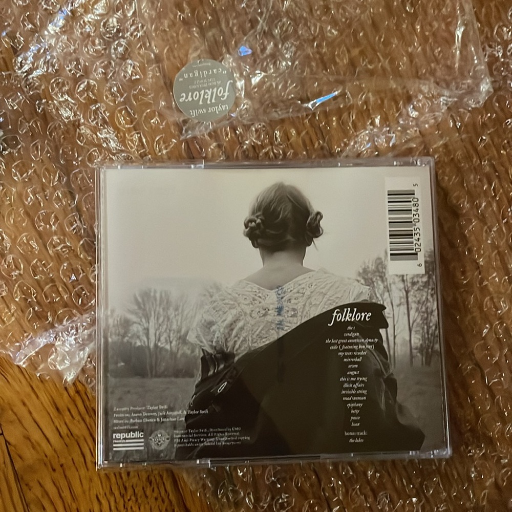 SOLD DO NOT BUY Taylor Swift signed Folklore cd - Picture 6 of 6